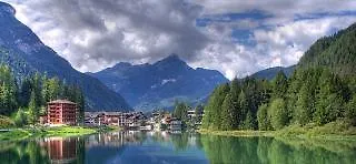Appartamenti Regina Dolomitissime Alleghe Hotel